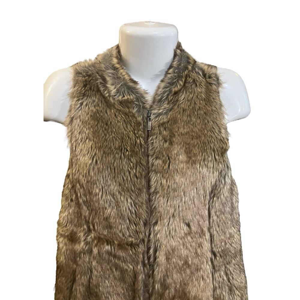 Maurices Women's Brown Full Zip Faux Fur Vest W/ Sweater Knit Backing | Size M - Picture 8 of 11